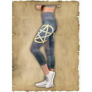 Celestial Elegance: Pearl Pentagram Capri Leggings