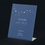 Celestial Elegant Navy Blue Wedding Favors Pedestal Sign<br><div class="desc">Invite your guests to a night of romance and starlight with this celestial elegant navy blue wedding favors pedestal sign from the Celestial Elegant Wedding Collection. Featuring a deep navy background adorned with twinkling stars and refined typography, this modern celestial design is perfect for couples who love a minimalist yet...</div>