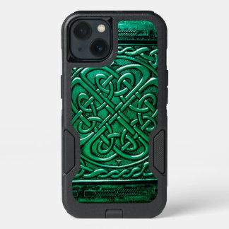 Celtic Design (1) Green iPhone 13 Case
