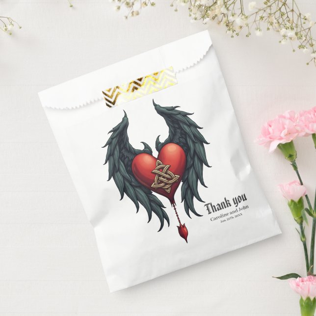 Celtic elegance with a heart and wings. favor bag (Sealed)