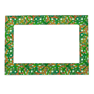 Celtic Knot Irish Braid Pattern Green Pretty Magnetic Frame