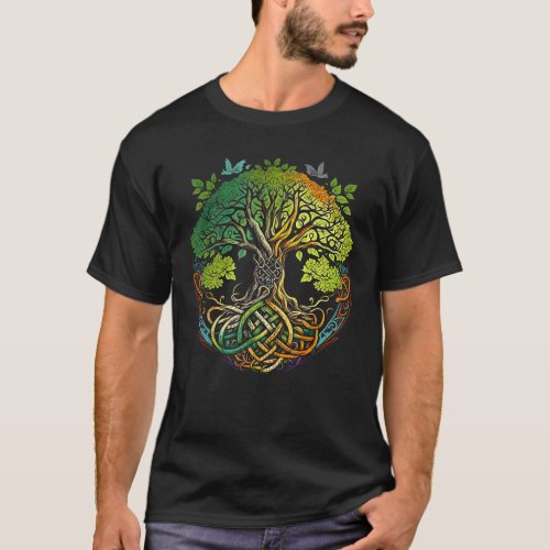 Celtic knot tree life or Gaelic knotwork Oak of li T_Shirt