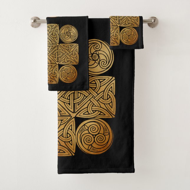 Celtic Knotwork Cross Bath Towel Set (Insitu)