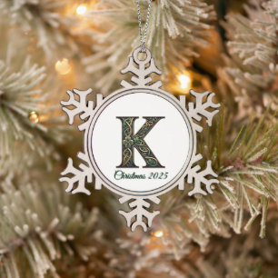 Celtic monogram letter ornament