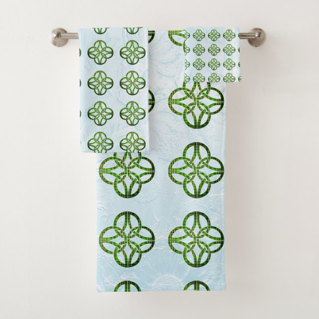 Celtic Plaid Knot Bath Towel Set (Insitu)