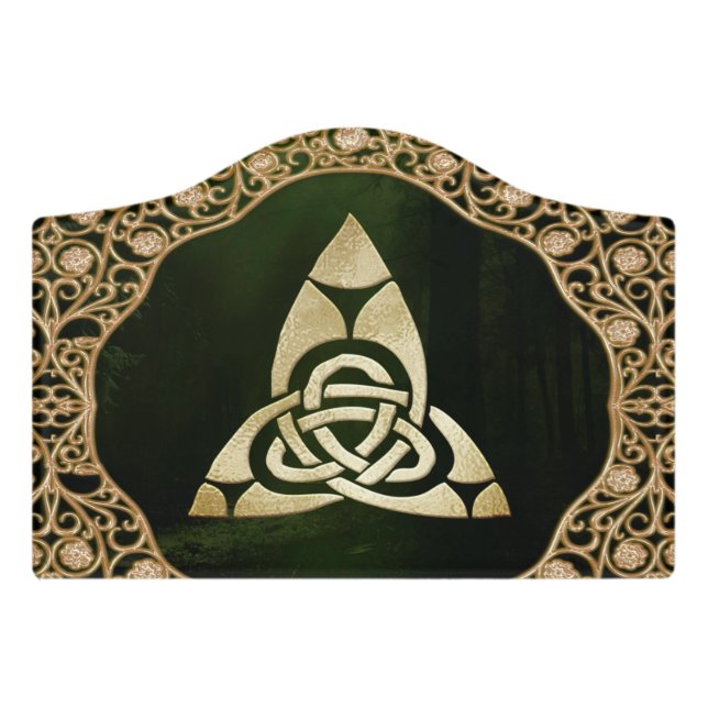 Celtic Trinity Knot on Forest Shadows Sign (Small Crest Front)
