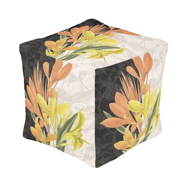 Centerpiece I Pouf (Angled Front)