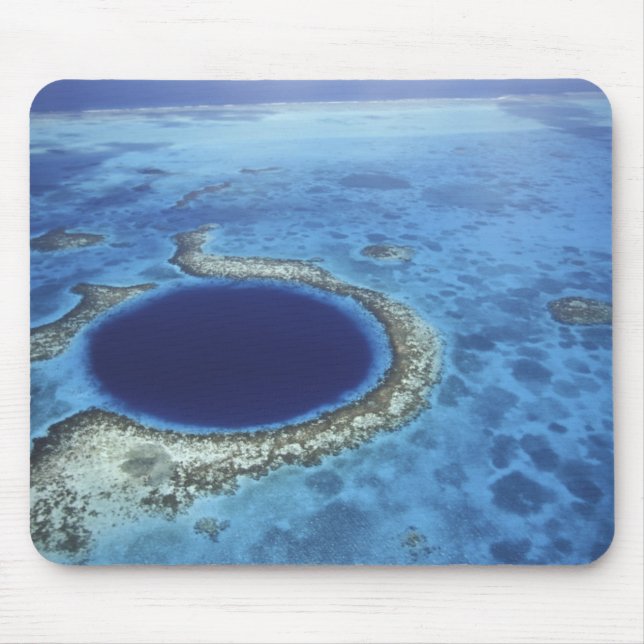 CENTRAL AMERICA, Belize, Large coral reefs off Mouse Pad (Front)