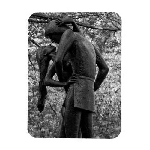 Central Park Autumn Romeo  Juliet Statue 01 BW Magnet