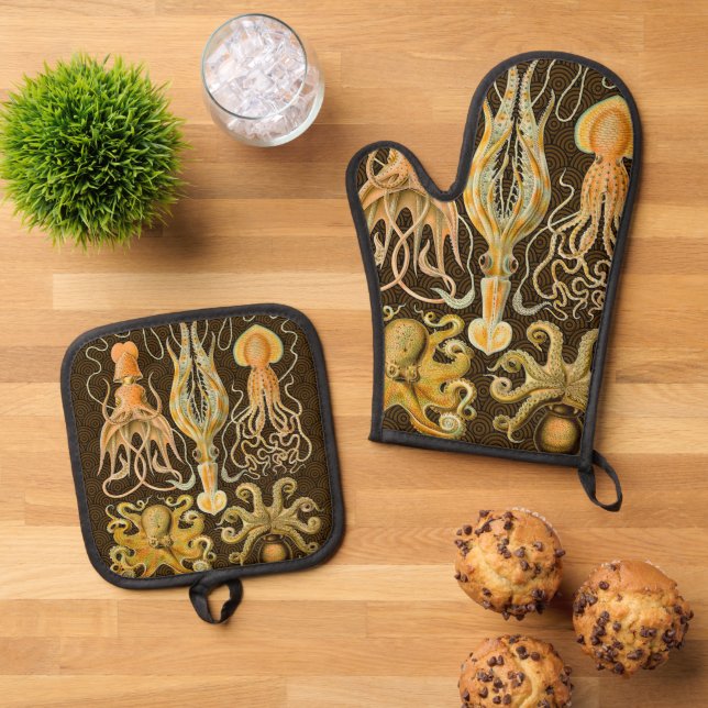 Cephalopod Octopus Squid Marine Nature Oven Mitt & Pot Holder Set (Top Down)