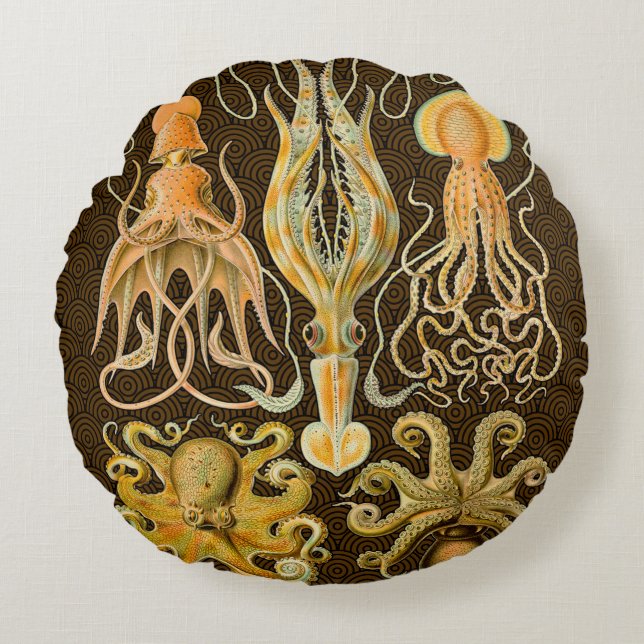 Cephalopod Octopus Squid Marine Nature Round Pillow (Front)