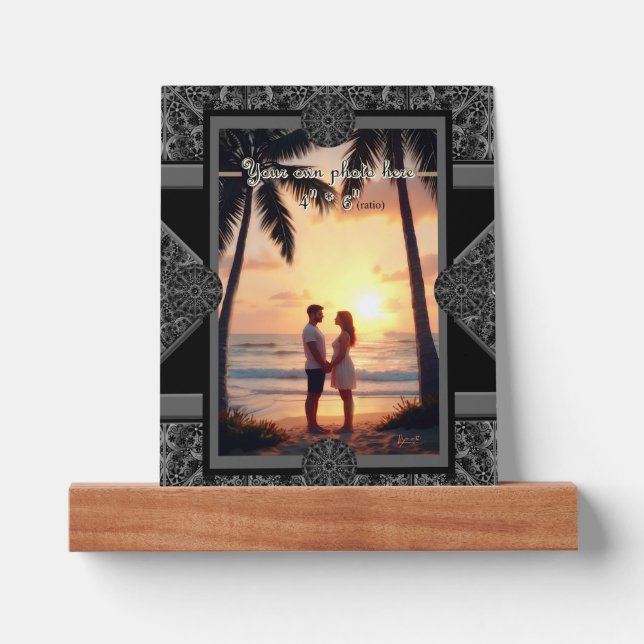 Ceramic lace Black Picture Ledge (Front)