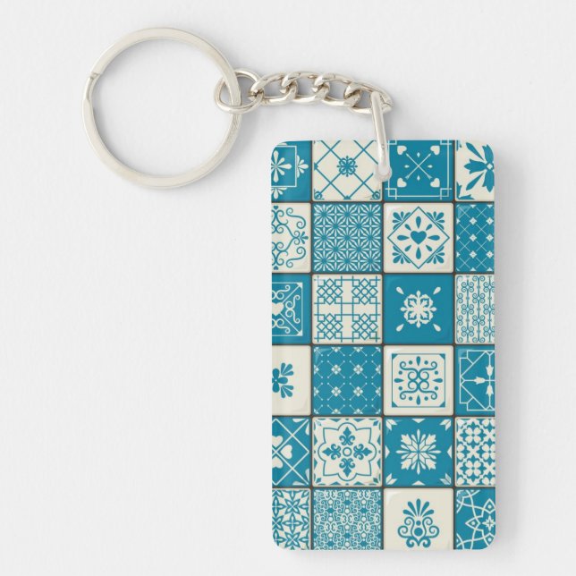 Ceramic tiles pattern keychain (Front)