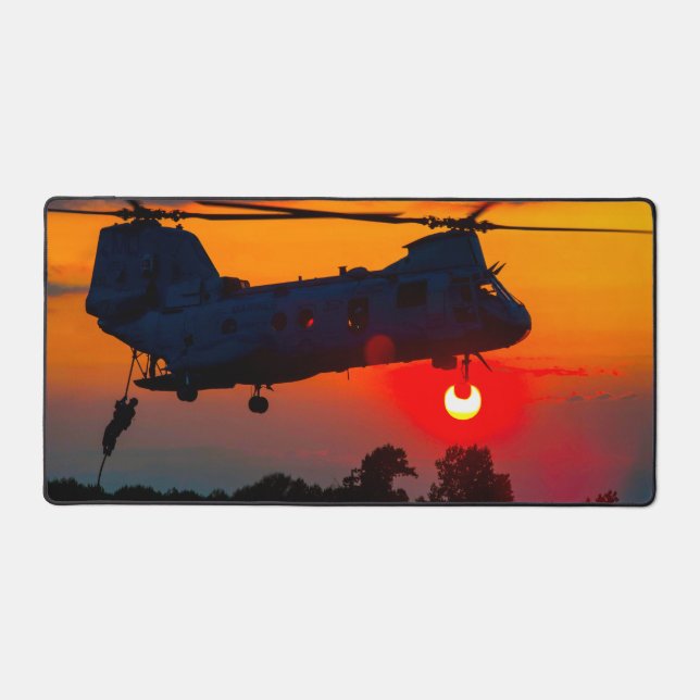 CH-46E SEA KNIGHT DESK MAT (Front)