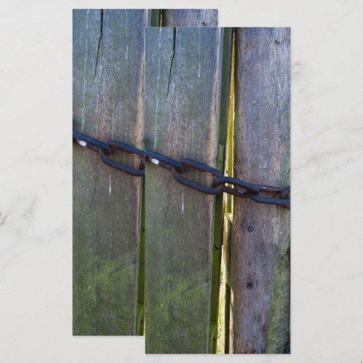 Chain on wood (Front/Back)