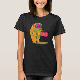 Chainsaw Vaporwave Retro 80s Art Creepy Animal Slo T-Shirt