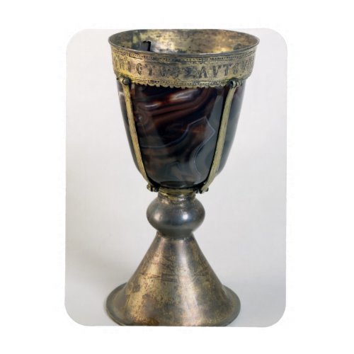 Chalice with jewels and an inscription on the bord magnet