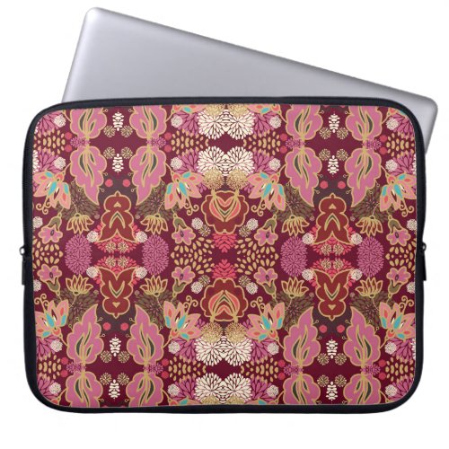 Chaotic Floral Vintage Pattern Laptop Sleeve
