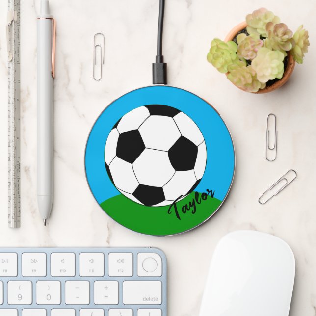 Chargers for Soccer fans Monogrammed / Football (Desk)