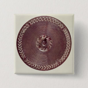 Chariot wheel decoration with openwork border button