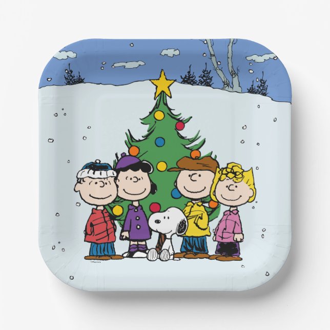 Charlie Brown and Friends Christmas Paper Plates (Front)