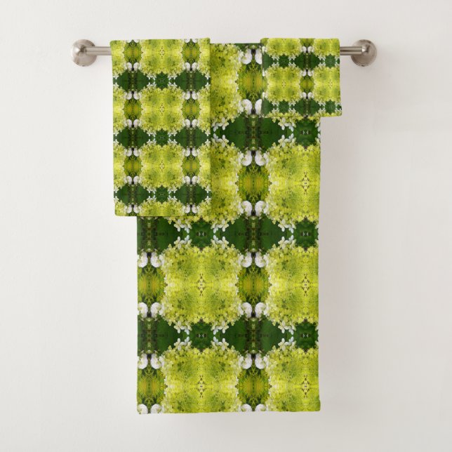 Chartreuse Green Abstract Hydrangea Blooms Pattern Bath Towel Set (Insitu)