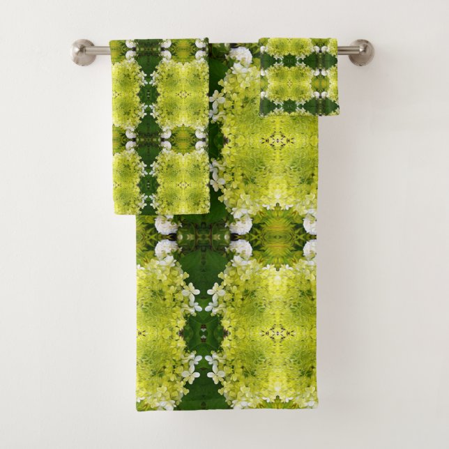Chartreuse Green Abstract Hydrangea Blooms Pattern Bath Towel Set (Insitu)