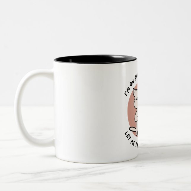 "Chat Grincheux avec Tasse" Two-Tone Coffee Mug (Left)