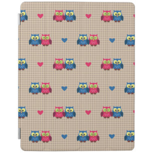 Checked pattern with love owls iPad smart cover