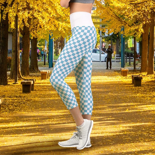 Checkerboard Blue White  Capri Leggings (Checkerboard Blue White Capri Leggings)