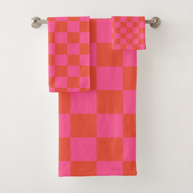 Checkerboard Checkered Pattern in Pink and Orange Bath Towel Set (Insitu)