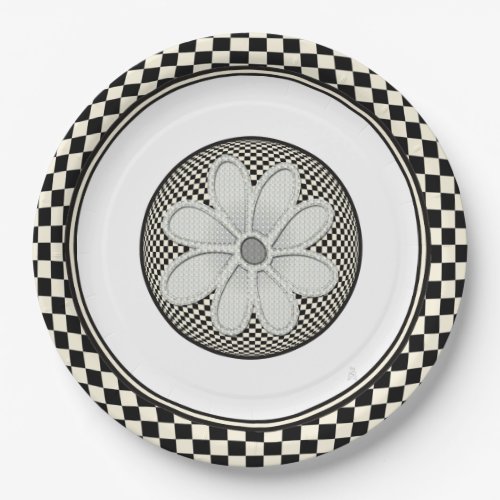 Checkerboard Daisy Paper Plates