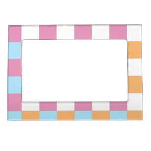 Checkerboard pattern magnetic frame