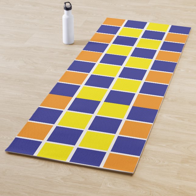 Checkerboard  yoga mat (In Situ)