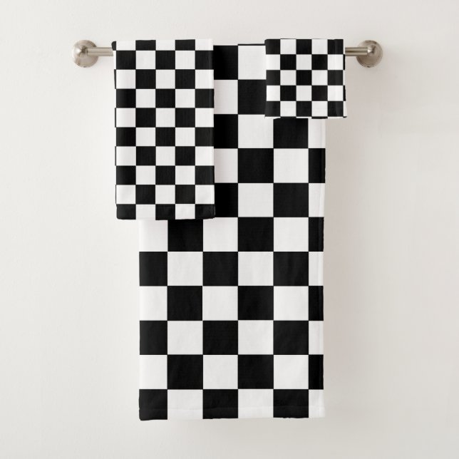 Checkered Black and White Bath Towel Set (Insitu)