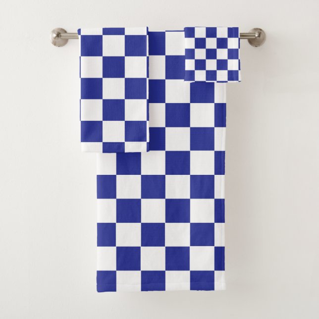 Checkered Blue and White Bath Towel Set (Insitu)