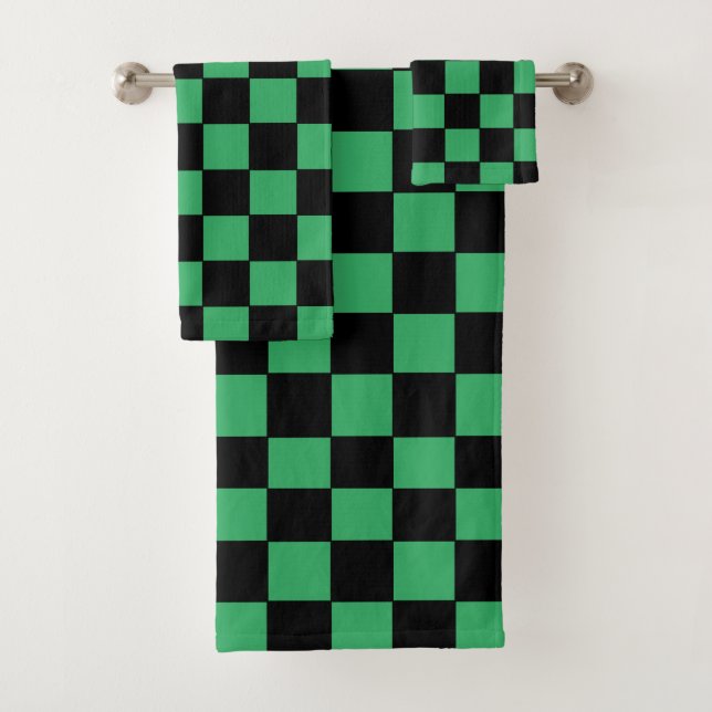 Checkered Green and Black Bath Towel Set (Insitu)