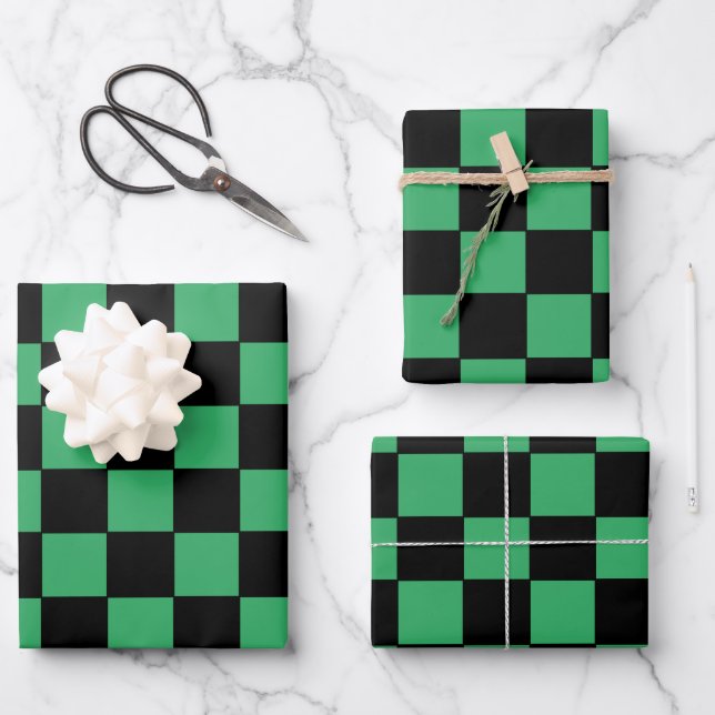 Checkered Green and Black Wrapping Paper Sheets (Front)