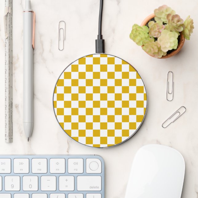 Checkered mustard yellow and White Wireless Charger (Desk)
