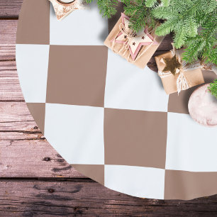 Checkered Pattern in White and Mocha Mousse Brushed Polyester Tree Skirt