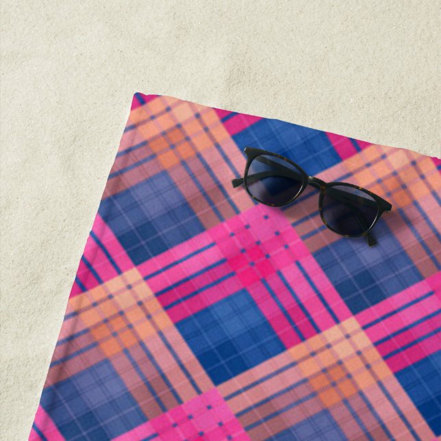 Checkered pattern with zig zag coloring beach towel (In Situ)