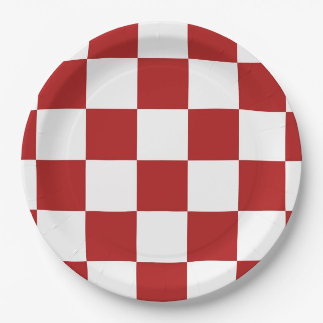 Checkered Red and White Paper Plates (Front)