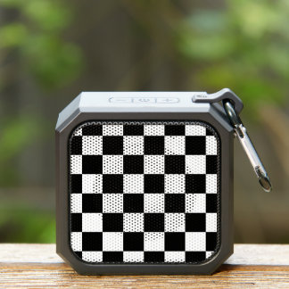 Checkered squares black and white geometric retro bluetooth speaker