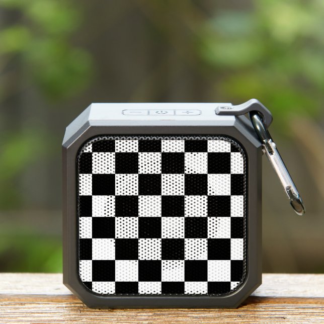 Checkered squares black and white geometric retro bluetooth speaker (Insitu(Outdoor))
