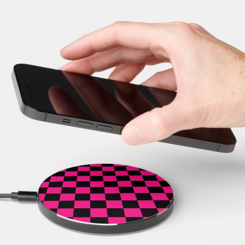 Checkered squares hot pink black geometric retro wireless charger 