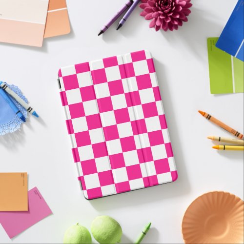 Checkered squares hot pink white geometric retro iPad air cover