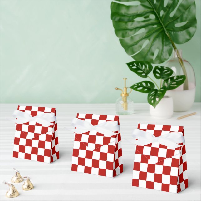 Checkered squares red white geometric retro favor boxes (Multiple)