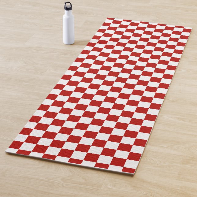 Checkered squares red white geometric retro yoga mat (In Situ)