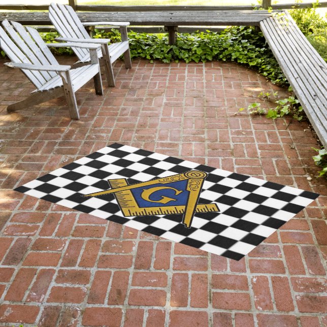 Checkers Masonic Freemasons Square and Compass Outdoor Rug (Insitu (Outdoor 3))