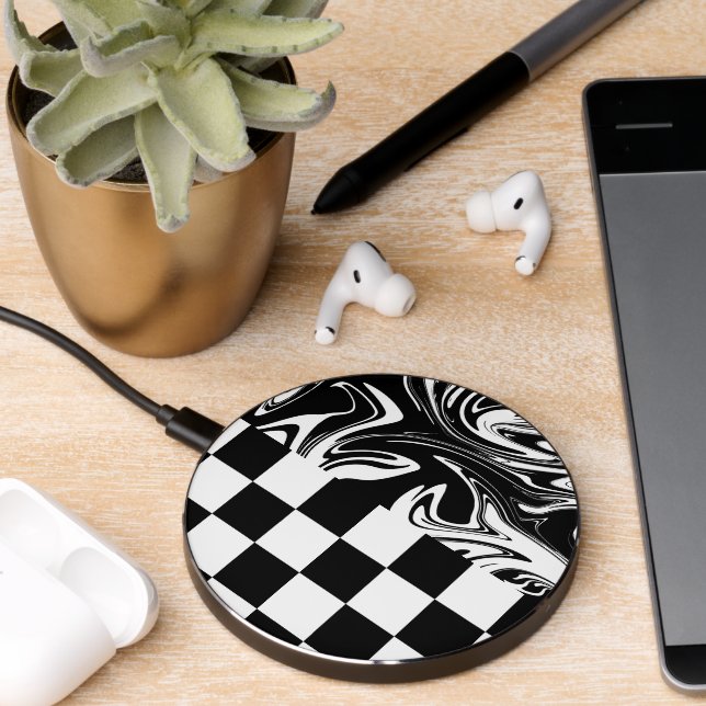 Checks and Swirls - Black and White Wireless Charger (Desk 2)